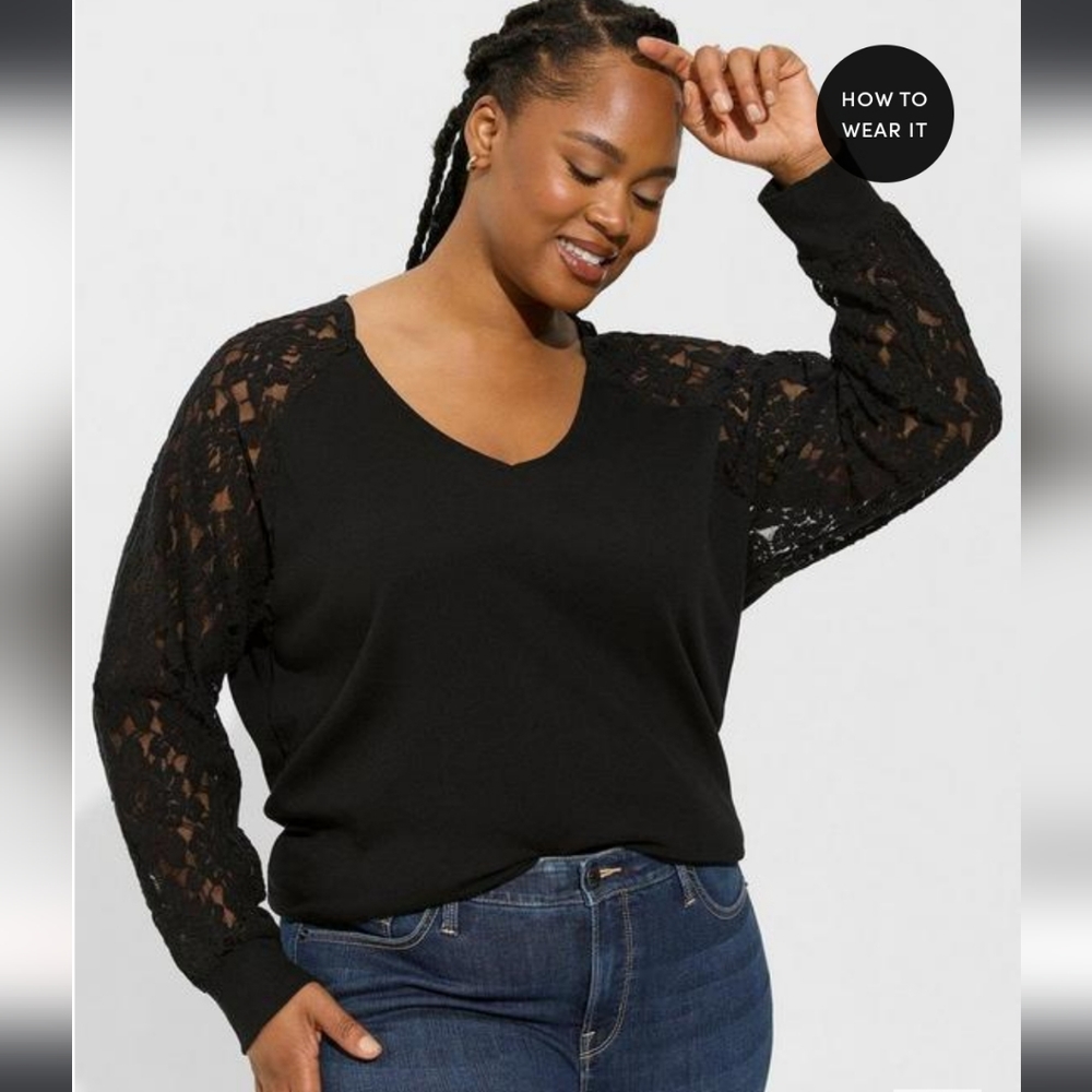 Torrid size 2 Lace sleeve Sweater